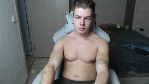 Snapshot of sunny1girl chatting on January 2025 07:32:02 AM Alice and Sergey online show from January 2025 07:32:02 AM