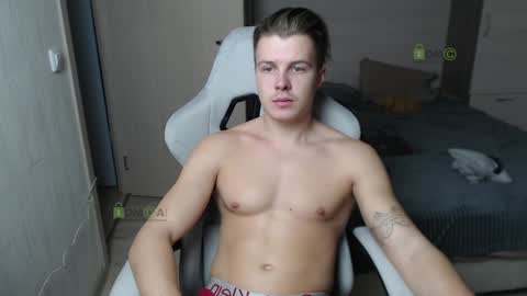 Snapshot of sunny1girl chatting on January 2025 02:39:01 PM Alice and Sergey online show from January 2025 02:39:01 PM