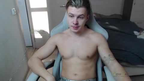 Snapshot of sunny1girl chatting on February 2025 07:50:02 AM Alice and Sergey online show from February 2025 07:50:02 AM