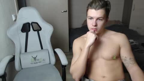 Snapshot of sunny1girl chatting on February 2025 04:59:02 PM Alice and Sergey online show from February 2025 04:59:02 PM