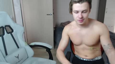 Snapshot of sunny1girl chatting on March 2025 09:45:02 AM Alice and Sergey online show from March 2025 09:45:02 AM