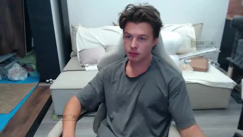 Snapshot of sunny1girl chatting on October 2025 06:44:01 AM Alice and Sergey online show from October 2025 06:44:01 AM