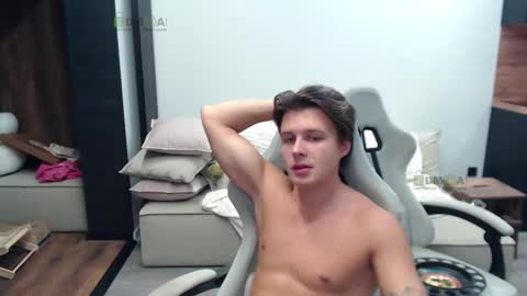 Snapshot of sunny1girl chatting on October 2025 10:21:02 PM Alice and Sergey online show from October 2025 10:21:02 PM