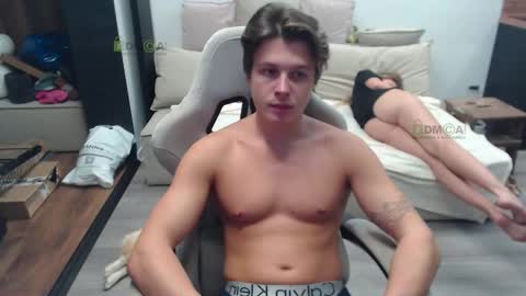 Snapshot of sunny1girl chatting on November 2025 07:36:02 PM Alice and Sergey online show from November 2025 07:36:02 PM