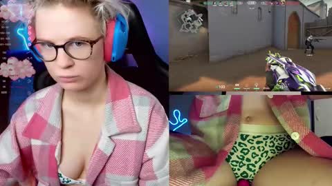 Snapshot of sunny_mood chatting on November 2025 07:51:02 AM sunny mood online show from November 2025 07:51:02 AM