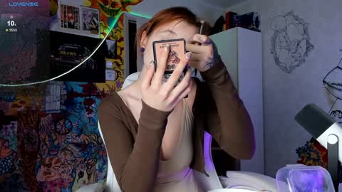 Snapshot of sunny_mouse chatting on December 2024 01:28:01 PM Sunny online show from December 2024 01:28:01 PM