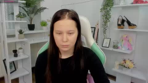 Sophia online show from November 2025 08:24:01 AM