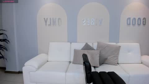 Snapshot of sunnyrivers_ chatting on February 2025 06:45:01 PM Sunny Rivers online show from February 2025 06:45:01 PM