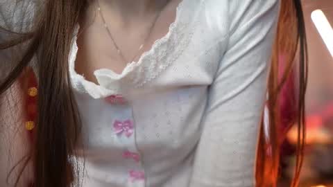 Snapshot of sunrisealice chatting on October 2025 07:42:01 AM Alice online show from October 2025 07:42:01 AM