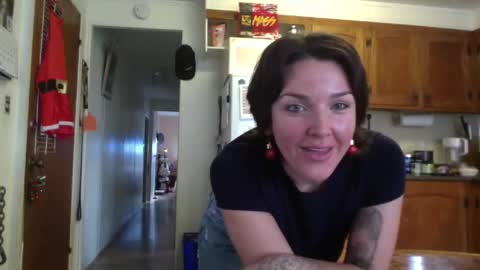 Snapshot of sunset1414 chatting on December 2025 09:30:01 PM Sunset online show from December 2025 09:30:01 PM