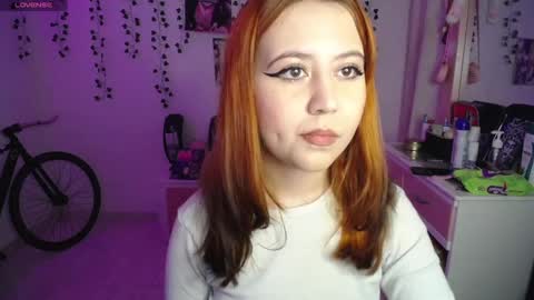 Snapshot of sunset_pienk chatting on October 2025 12:54:02 AM Sunset online show from October 2025 12:54:02 AM