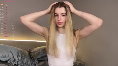 Snapshot of sunshine_diana_ chatting on February 2025 03:06:01 PM Di online show from February 2025 03:06:01 PM