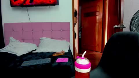 Snapshot of sunshine_uwu22 chatting on October 2025 07:10:02 PM Andrea Rodriguez online show from October 2025 07:10:02 PM