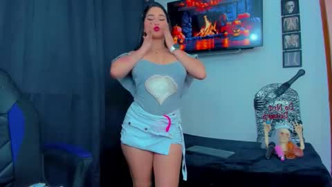 Snapshot of sunshine_uwu22 chatting on October 2025 06:32:02 PM Andrea Rodriguez online show from October 2025 06:32:02 PM