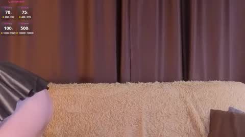 Snapshot of sunshinegirlx chatting on November 2025 03:27:01 AM Alice online show from November 2025 03:27:01 AM