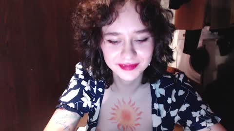 Snapshot of sunshinehella chatting on December 2024 12:03:01 PM Hella online show from December 2024 12:03:01 PM