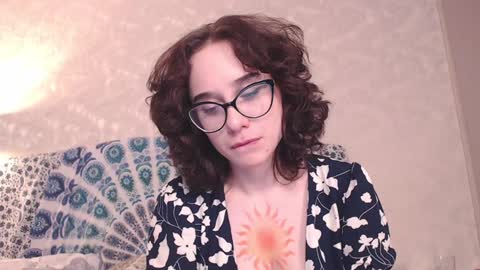 Snapshot of sunshinehella chatting on December 2024 10:10:02 AM Hella online show from December 2024 10:10:02 AM