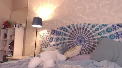 Snapshot of sunshinehella chatting on February 2025 04:35:01 PM Hella online show from February 2025 04:35:01 PM