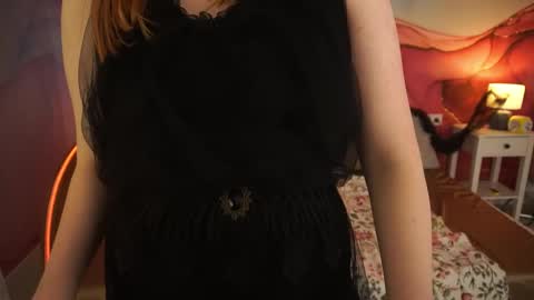 Snapshot of sunshinelolaa chatting on October 2025 09:53:01 PM Lola online show from October 2025 09:53:01 PM