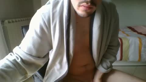 Snapshot of superbirdman12345 chatting on February 2025 09:21:02 AM Bighead online show from February 2025 09:21:02 AM