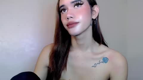 Snapshot of superhotbabe1 chatting on January 2025 03:09:02 AM Erica Help me to reach my goal Superhotbabe1 online show from January 2025 03:09:02 AM