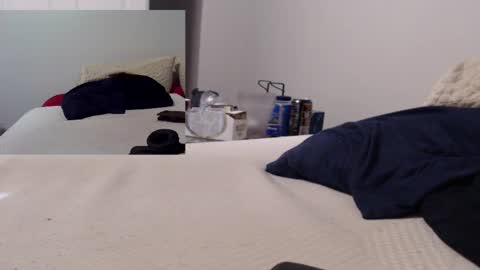 superluckyginger online show from November 2025 07:52:02 PM