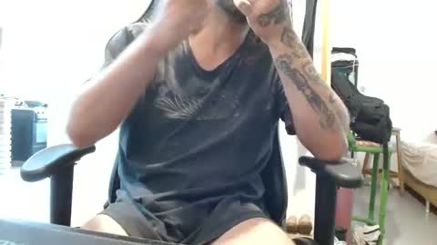 Snapshot of surfdog95 chatting on September 2025 04:45:02 PM surfdog95 online show from September 2025 04:45:02 PM