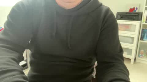 Snapshot of surfstar81 chatting on November 2025 09:42:02 AM surfstar81 online show from November 2025 09:42:02 AM