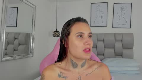 Susan online show from October 2025 07:57:02 PM