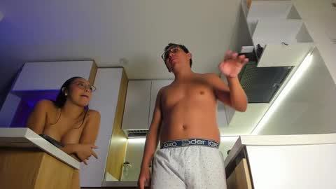 susanclarck online show from September 2025 05:34:01 AM