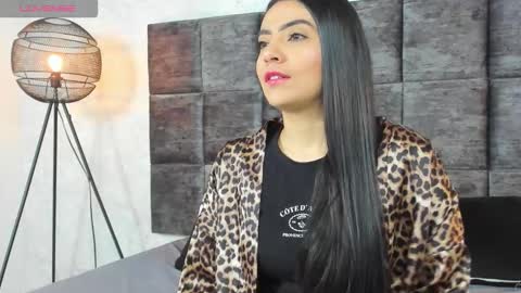 Susan online show from October 2025 09:46:01 PM