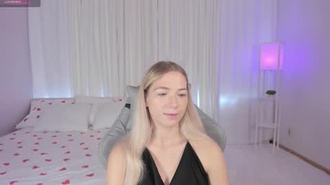 Susan online show from September 2025 03:44:01 AM