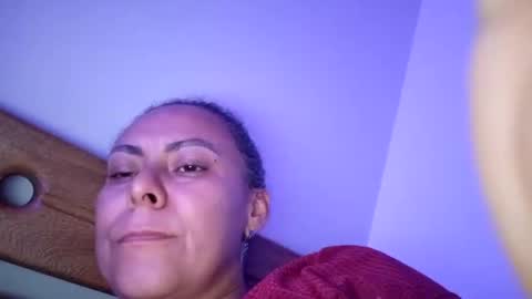 Snapshot of susann_stonee chatting on January 2025 04:19:01 AM Susan online show from January 2025 04:19:01 AM