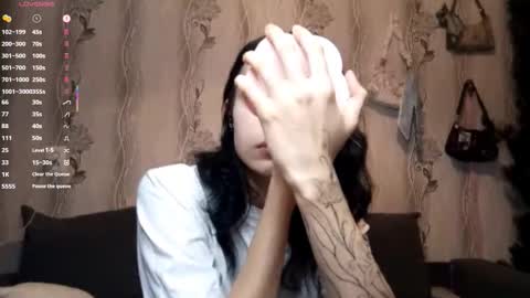 Kate online show from December 2025 01:28:02 PM