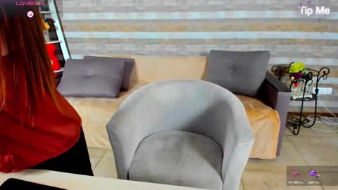 susansmitt online show from September 2025 06:51:01 PM