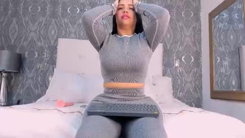susana garcia  online show from September 2025 11:54:02 AM