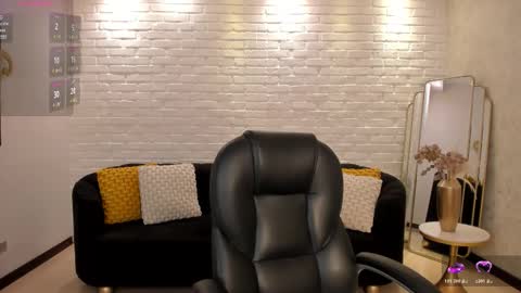 Sussan online show from October 2025 11:00:01 AM