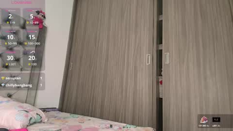 Snapshot of sussidream chatting on October 2025 12:20:01 AM Andrea online show from October 2025 12:20:01 AM