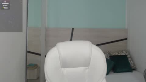 sussy leon online show from March 2025 01:10:02 PM