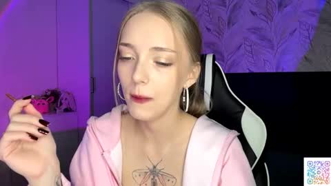 Jessica online show from November 2025 05:11:01 PM