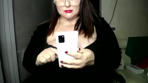 Curvy Charm online show from January 2025 07:10:01 PM