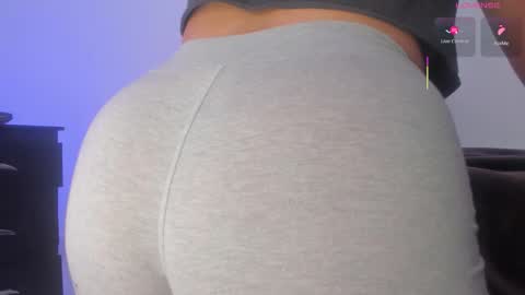 suzanana online show from October 2025 06:40:02 PM