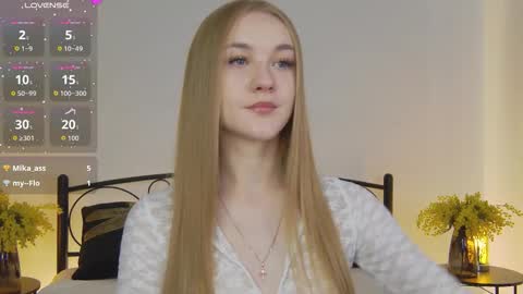 Snapshot of suzipons chatting on October 2025 01:21:02 PM Suzi online show from October 2025 01:21:02 PM