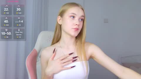 Snapshot of suzipons chatting on November 2025 02:28:02 PM Suzi online show from November 2025 02:28:02 PM