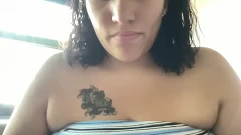 Snapshot of suzyishellawet chatting on October 2025 09:13:01 PM Suzy online show from October 2025 09:13:01 PM