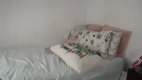 Snapshot of suzyitsstunning23 chatting on October 2025 02:19:01 AM suzy online show from October 2025 02:19:01 AM