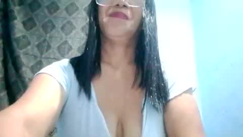suzzie_hot online show from September 2025 11:26:01 AM