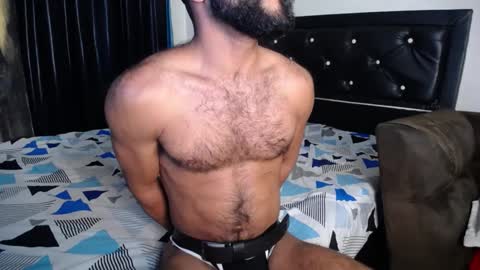 Snapshot of sweatyhairypig1 chatting on January 2025 01:42:02 AM joel bliss online show from January 2025 01:42:02 AM