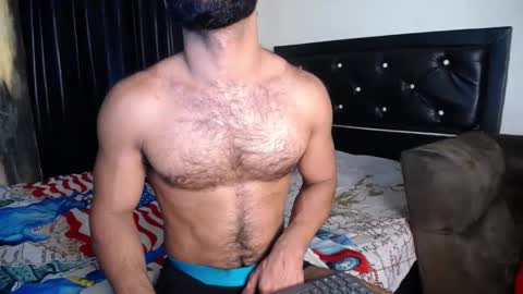 Snapshot of sweatyhairypig1 chatting on January 2025 01:21:02 AM joel bliss online show from January 2025 01:21:02 AM