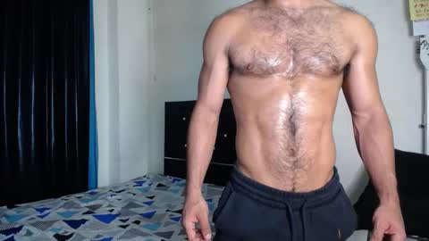 Snapshot of sweatyhairypig1 chatting on January 2025 10:56:01 PM joel bliss online show from January 2025 10:56:01 PM